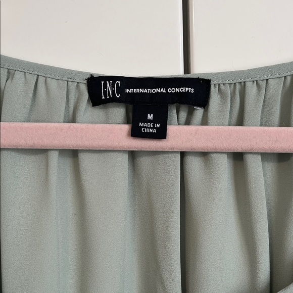 I.N.C NWOT Elegant Sage Green Frill Sleeve Bohemian Women's Blouse, Size M - Picture 2 of 11